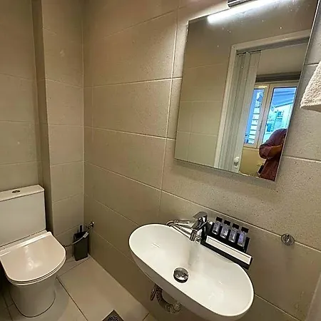 Hotel Amina 3*