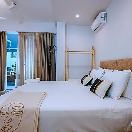 Amina Hotel